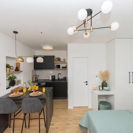 דירה Bianco, Near Beach, Free Parking, Wi-fi מאקרסקה